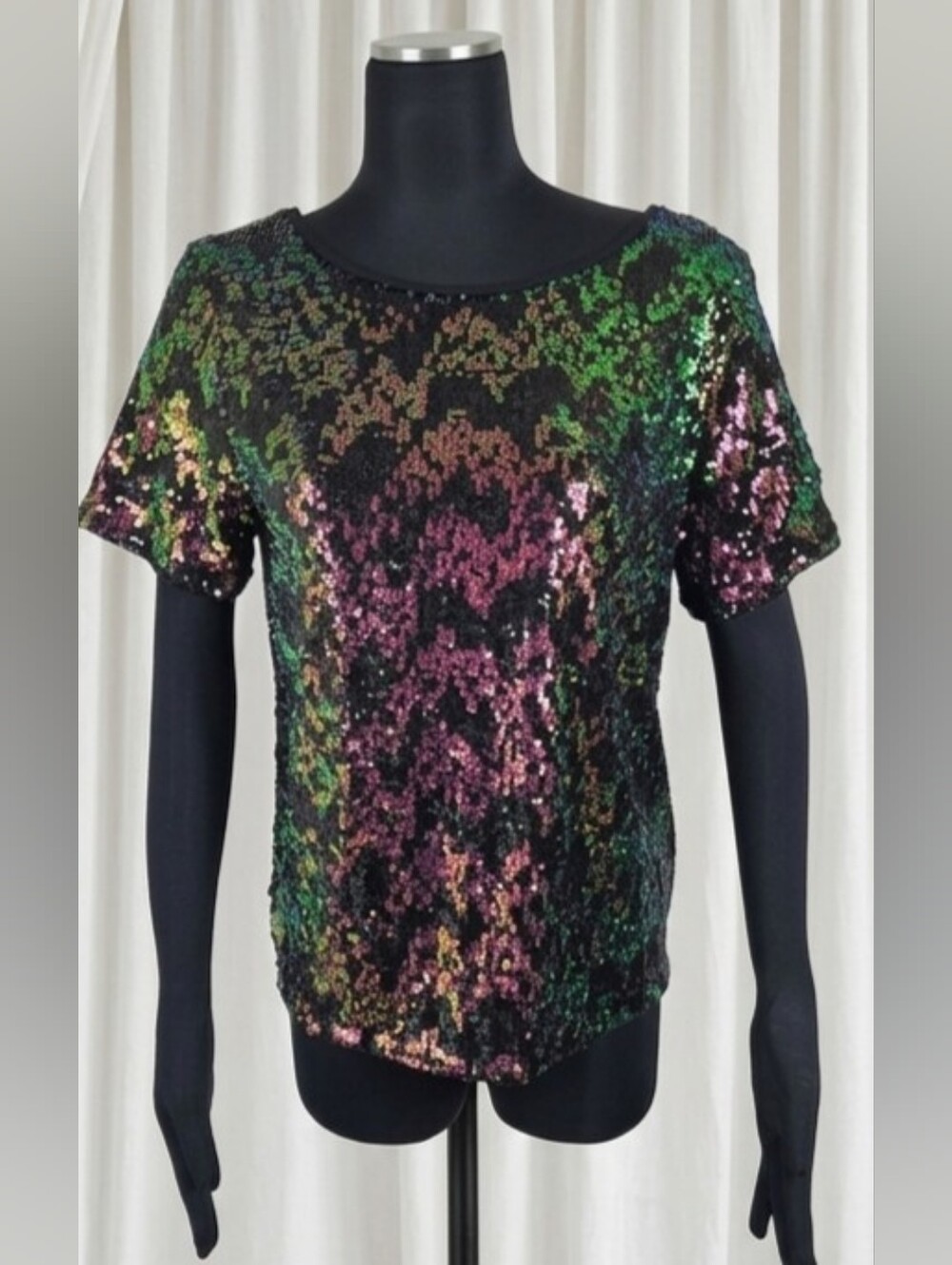 Sanctuary Multicolor Sequin Short Sleeve Top